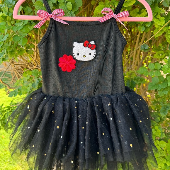 Chenille Hello Kitty Flower and Bows Black Tutu Dress Size 1-2 Years - Picture 1 of 3